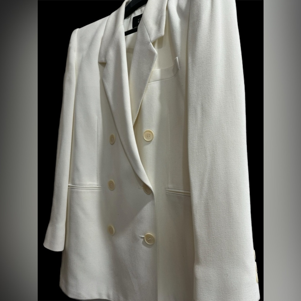 Linda Allard Ellen Tracy Size 10 Cream Jacket